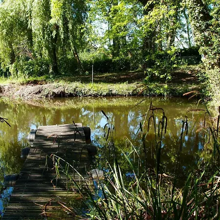 Pansiyon Les Berges De L'estournel *