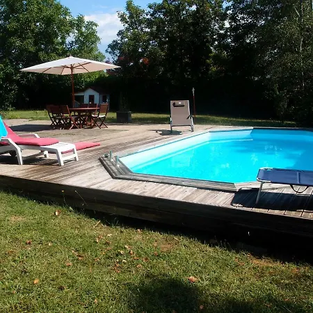 Homestay Les Berges De L'estournel