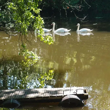 Les Berges De L'estournel Pansiyon *
